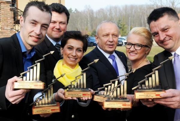 Statuetki Menadżera Roku 2013 odebrali: Przemysław Bieńkowski, Maciej Borowski (w zastępstwie za Artura Malca), Anna Adamowicz (za Joannę Szymańską-Cierach) Waldemar Taborski, Sylwia Wawrzyńczyk (za męża Zdzisława) i Roman Żaczyk.