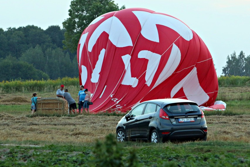 Zawody balonowe w Nałęczowie. Balony poszły w górę [DUŻO ZDJĘĆ]