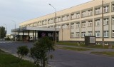 Ostrołęka. Szpital znów częściowo wstrzymuje przyjęcia. Koronawirus na kolejnym oddziale