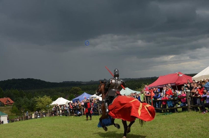 XIV Turniej Rycerski w Rabsztynie. Zmagania rycerzy, widowiska, konkursy [ZDJĘCIA]