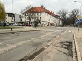 Nowy asfalt pojawi się na Olszewskiego. Później będzie większy remont tej ulicy. Kierowców czekają utrudnienia