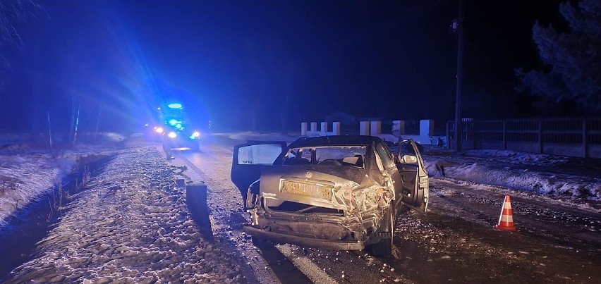 Wypadek w Żabinie, 11.01.2024. Kierowca stracił panowanie nad samochodem