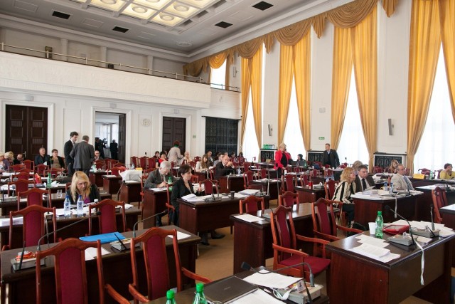 O rekompensacie za pracę w radzie społecznej przychodni Chojny dyskutowali radni łódzkiej Rady Miejskiej.