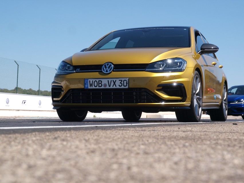 Volkswagen Golf VII facelifting...