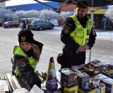 Podlaskie. Strażnicy miejscy i policjanci kontrolują punkty sprzedaży materiałów pirotechnicznych [zdjęcia]