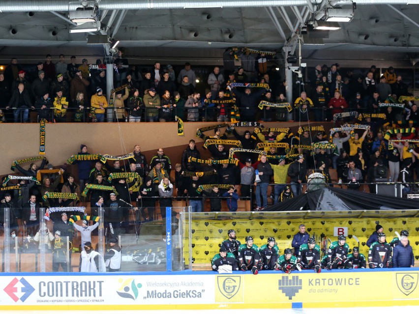 GKS Katowice dopingowani przez ponad tysiąc widzów pokonali...