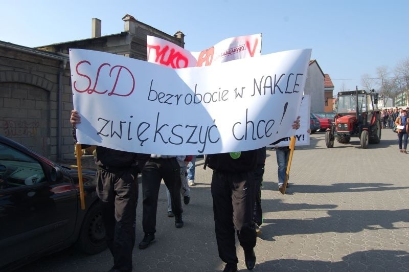 Protest w sprawie szkoły w Lubaszczu 