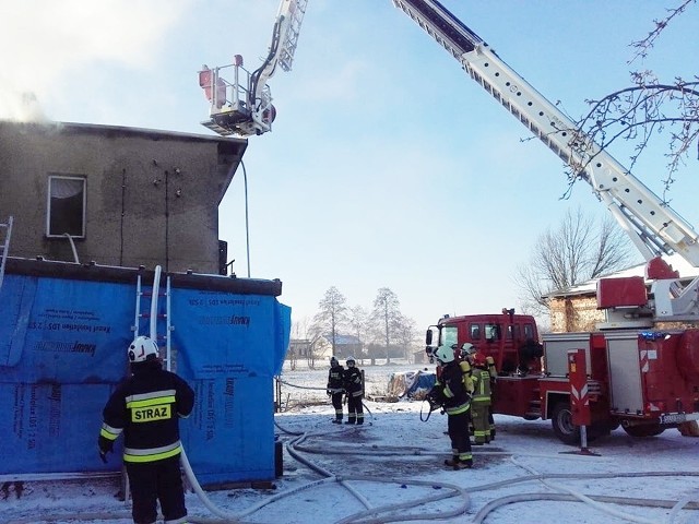 Pożar w gminie Kochanowice. Ucierpiał dom strażaka z OSP. Koledzy i mieszkańcy zorganizowali zbiórkę