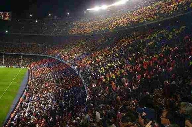 FC Barcelona zmierzy się w sobotę z Realem Madryt. Transmisja w telewizji. Mecz będzie można również obejrzeć online.