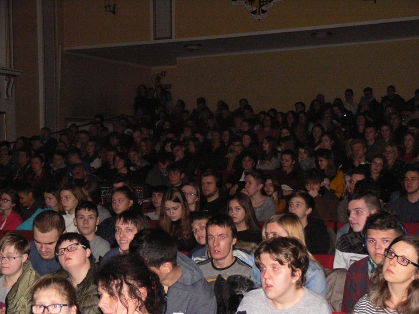 Pełna sala na Przedświątecznym Kolędowaniu w Domu Katolickim w Sandomierzu (ZDJĘCIA)