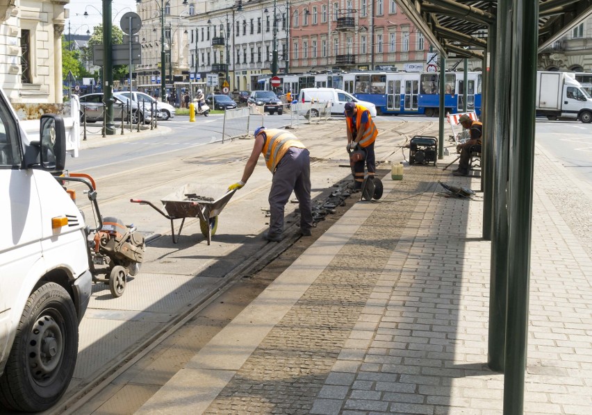 Kraków. Od poniedziałku komunikacja miejska wraca na ul. Basztową