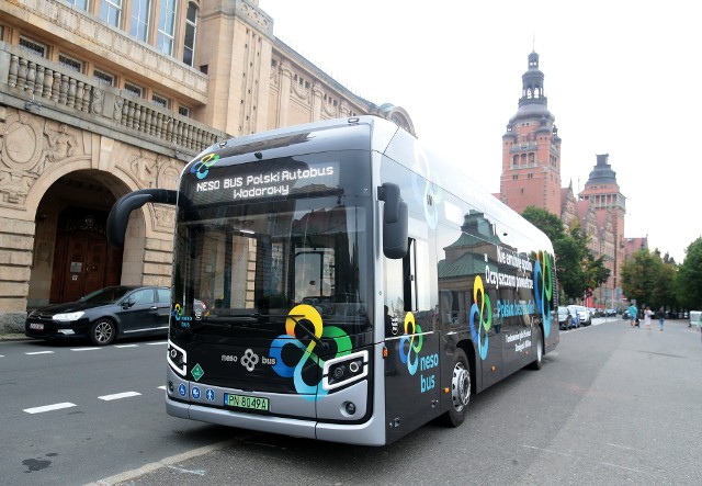 Konstrukcja NesoBus — polskiego autobusu wodorowego jest stworzona od podstaw jako wodorowa – nie jest przeróbką czy modyfikacją autobusu spalinowego, czy na baterie
