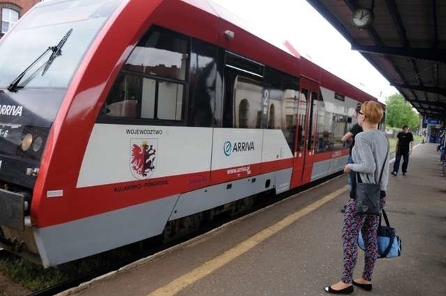 Pociąg Arrivy z Bydgoszczy do Chojnic, zdaniem radnego Bartosza Puchowskiego, powinien mieć wydłużony skład