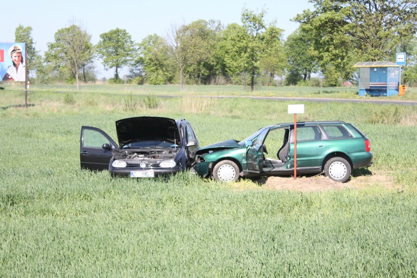 Na drodze wojewódzkiej nr 163 pod Kołobrzegiem zderzyły się...