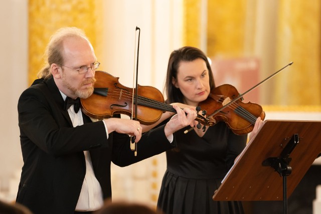 Jako solista podczas koncertu w Bliżynie wystąpi znakomity skrzypek Grzegorz Lalek.