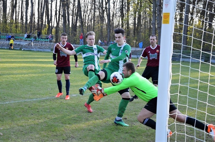 Derby w regionalnym Pucharze Polski. Zespół z Płot ostro...