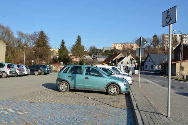 Wszystko wskazuje na to, że od nowego roku strefa płatnego parkowania w Sępólnie zostanie poszerzona, a w mieście staną parkometry.