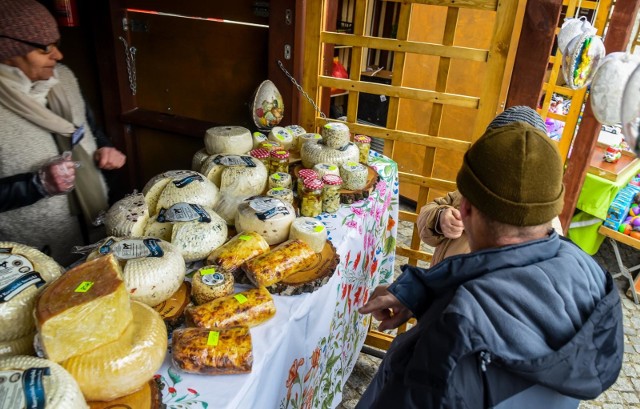 Jarmark Wielkanocny w Bydgoszczy. Wielkanoc jest najważniejszym świętem w chrześcijańskim kalendarzu. Nic dziwnego, że przygotowujemy się do niej w sposób szczególny.