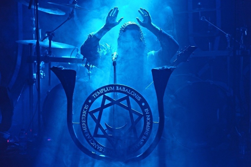 30.11.2013 poznan lg koncert behemoth, support obscure...