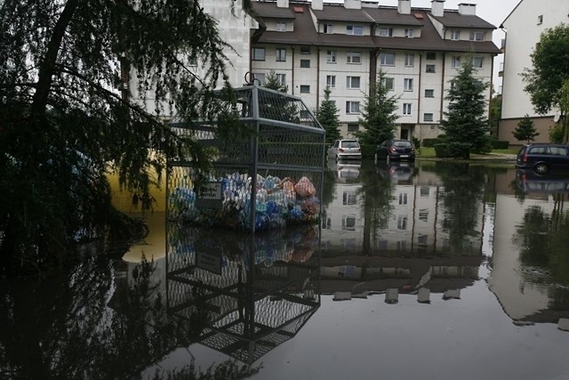 Burza w Rudzie Śląskiej. Zalane osiedla w Bykowinie i...