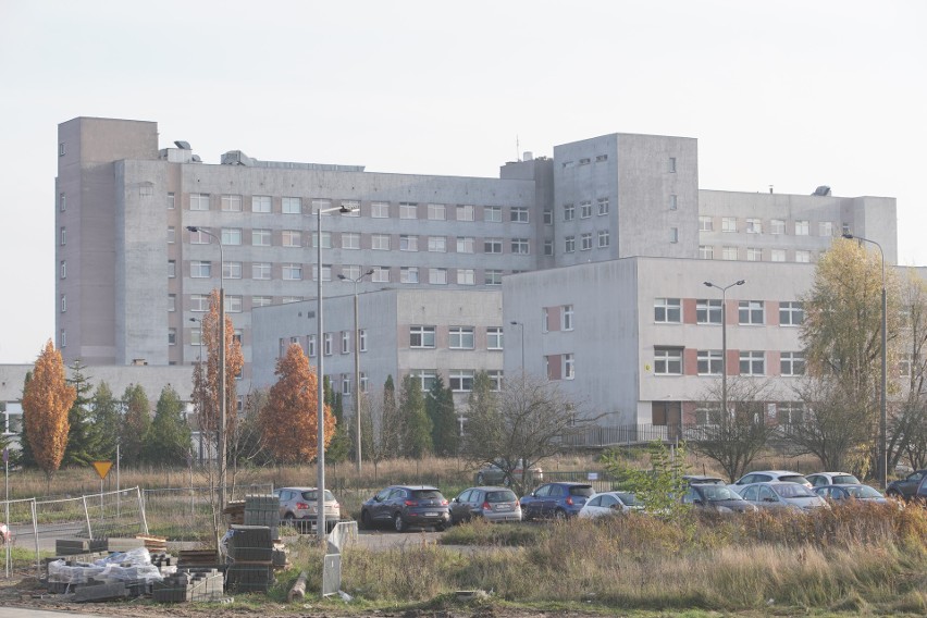 Z okna szpitala wyskoczył 60-letni mieszkaniec Poznania....