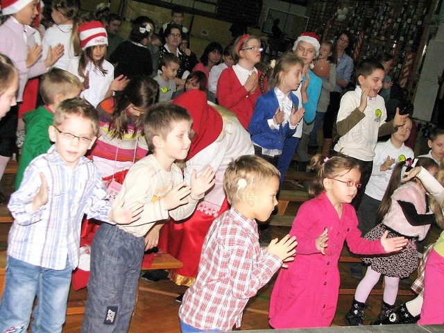 Podczas wspólnej imprezy bawiło się około 50 dzieci niepełnosprawnych z terenu gminy Barcin