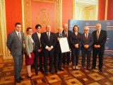 Tarnowskie Góry z certyfikatem UNESCO. Oficjalne wręczenie odbyło się na Zamku Królewskim w Warszawie ZDJĘCIA