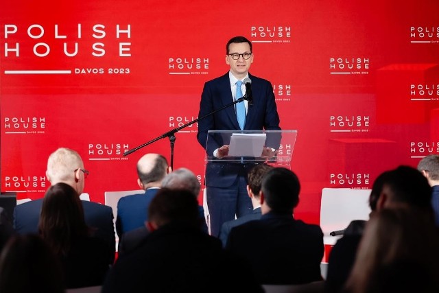 - Chcemy w dalszym ciągu być lokomotywą rozwoju, postępu i zapewniania bezpieczeństwa - powiedział podczas szczytu w Davos premier Mateusz Morawiecki.