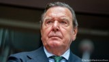 Były niemiecki kanclerz Gerhard Schröder rezygnuje z posady w rosyjskim Rosniefcie