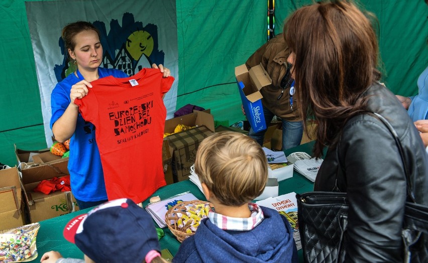 Dzień bez Samochodu Akcja Servier dla Serca na Starym Rynku...