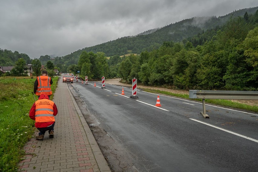 Limanowszczyzna. Mieszkańcy walczą ze skutkami ulewnych deszczy