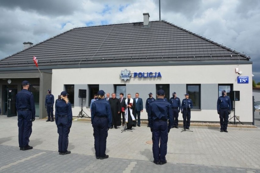 Słobódka. Nowy posterunek policji oficjalnie otwarty. Obecni byli szef podlaskiej policji Robert Szewc oraz poseł Jarosław Zieliński [FOTO]