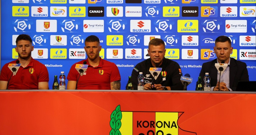 Od lewej: Jakub Łukowski, Miłosz Trojak - kapitan pierwszej...
