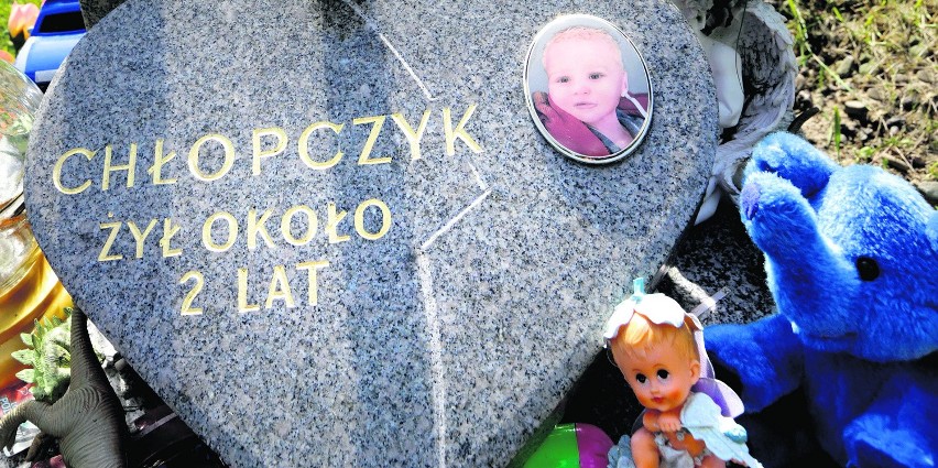 Mieszkańcy Cieszyna zrzucili się na pomnik dla chłopca,...