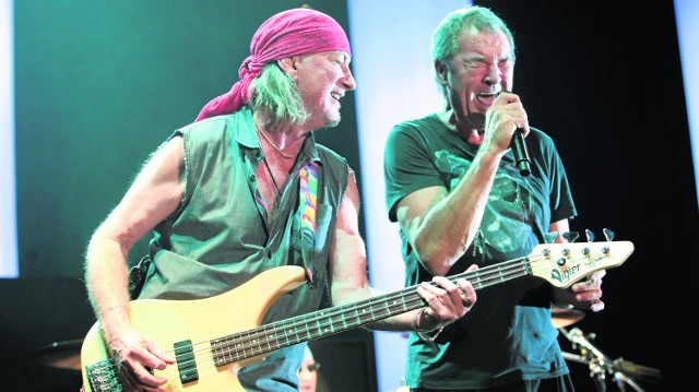 Zespół Deep Purple podczas dzisiejszego koncertu zaprezentuje nie tylko piosenki z wydanej w zeszłym roku płyty, ale też żelazne przeboje. Dwa dni temu w Poznaniu wykonali m.in. "Smoke on the Water"