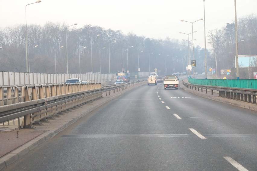 Kraków. Nowy buspas na ulicy Kamieńskiego. Autobusy nie będą stały w korkach 