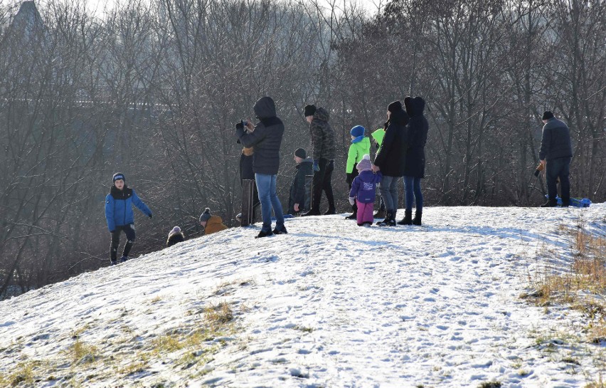 W Solankach znów zima. W ruch poszły sanki, na alejkach...