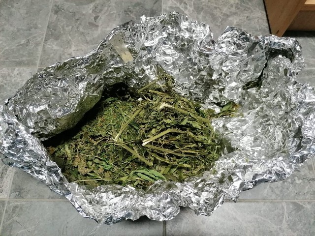 W domu 40-letniego mieszkańca gminy Biskupice (powiat wielicki) zabezpieczono m.in. ponad 200 gramów marihuany