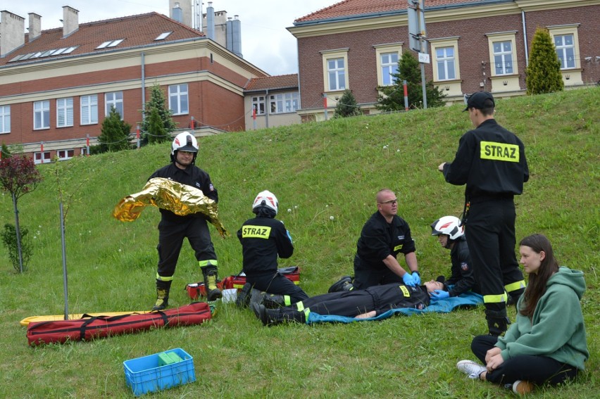 Świątniki Górne. Potrafią sprawnie udzielać pomocy przedmedycznej. Druhowie sprawdzali swoje umiejętności 