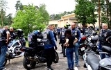 Ponad 100 motocyklistów z całej Polski pojawiło się w Golejowie. Zwiedzali ziemię staszowską 