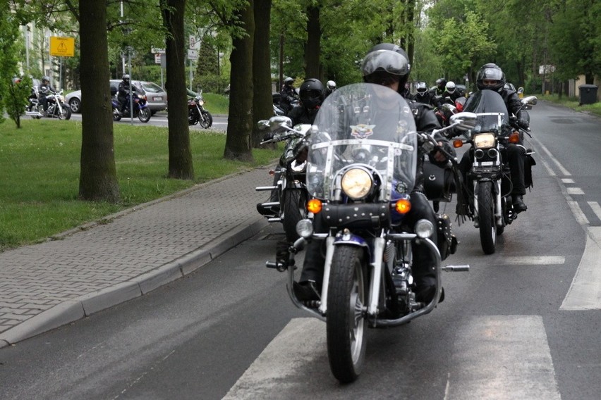 Parada motocyklistów w ramach Moto Serca 2016 w Dąbrowie...