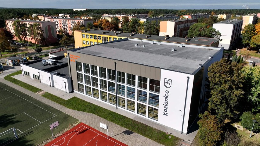 Publiczna Szkoła Podstawowa numer 3 w Kozienicach ma nową salę gimnastyczną. Była piękna uroczystość. Zobacz zdjęcia