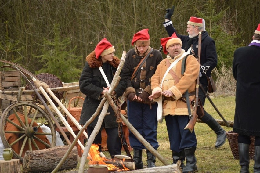 Obchody rocznicowe bitwy pod Małogoszczem. Oddali hołd bohaterom [ZDJĘCIA]