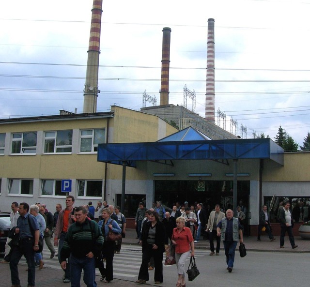 Według szacunków, po planowanych zmianach w Grupie Enea, w elektrowni w Świerżach Górnych pracę może stracić około 100 osób.