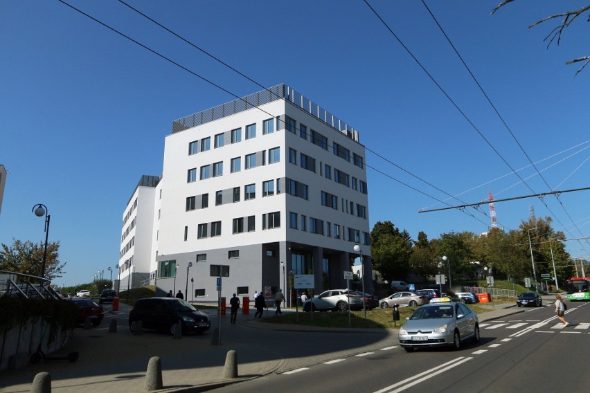 Uniwersyteckie Centrum Stomatologii w Lublinie w nowym budynku. Zobacz zdjęcia