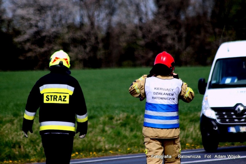 Wypadek na krajowej "6" w miejscowości Kotłowo. Zderzyły się dwa pojazdy [ZDJĘCIA]