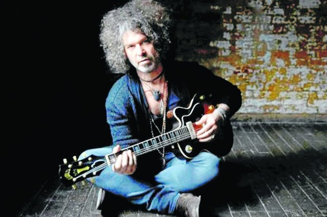 Amerykanin Doyle Bramhall II, to jedna z gwiazd festiwalu