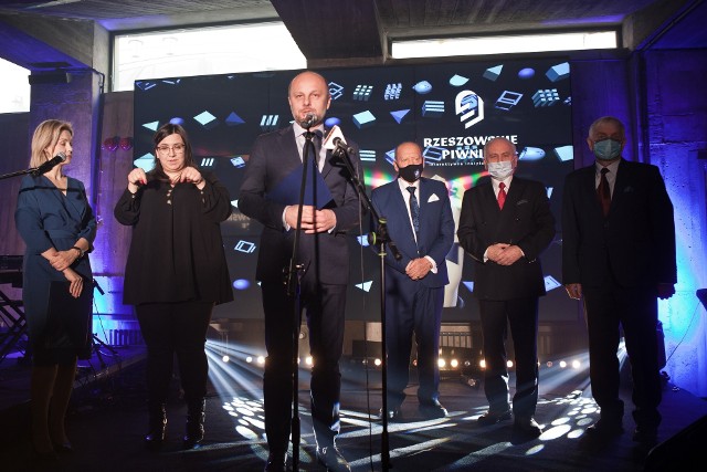 W środę 29 grudnia 2021 roku prezydent Rzeszowa Konrad Fijołek wraz z zaproszonymi gośćmi oficjalnie podsumował projekt „Rzeszowskie Piwnice - interaktywna instytucja kultury”.