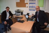 Krzysztof Górski i Tomasz Stoltmann mają biuro w suterenie ratusza