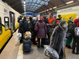 Pociągi połączą Wrocław z Dreznem i Berlinem. Międzynarodowy Transport Humanitarny dla uchodźców z Ukrainy [ZDJĘCIA]